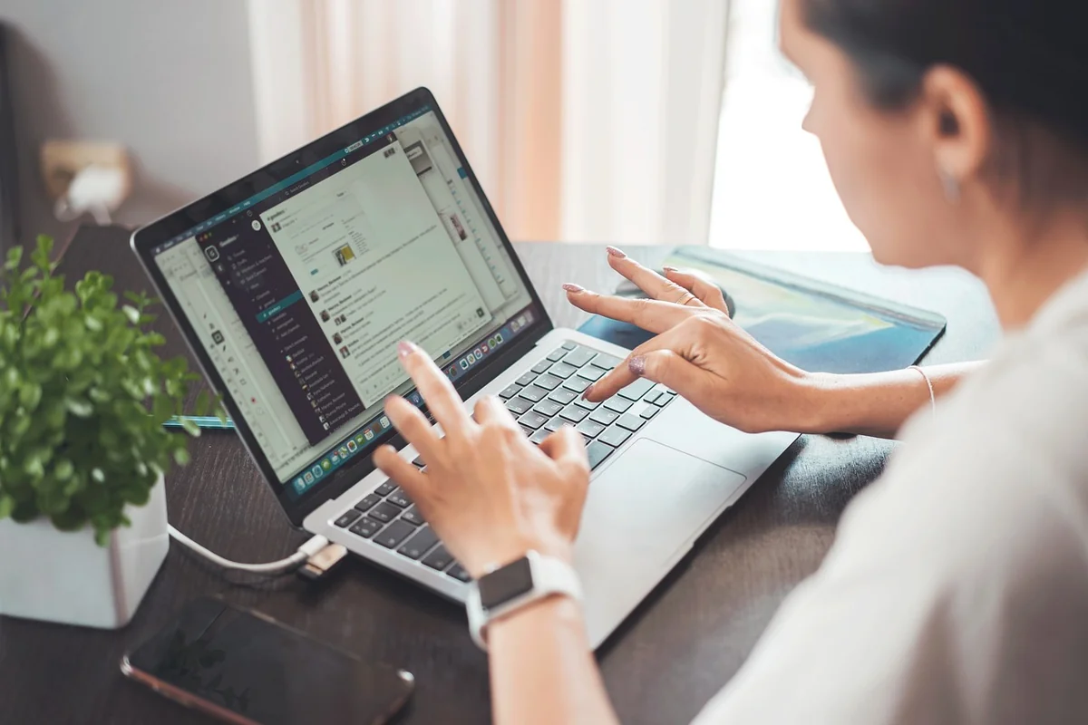 Découvrez en 2026 les avantages du télétravail dans les entreprises modernes
