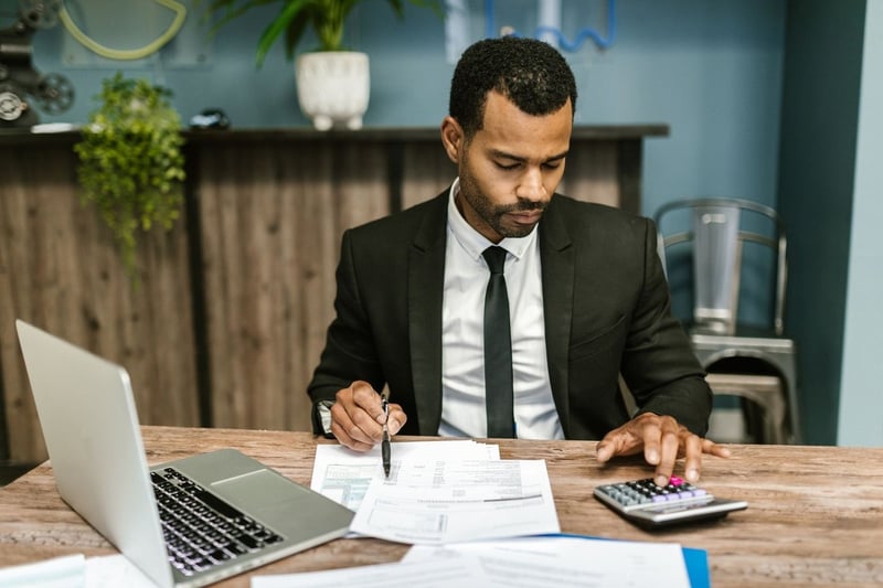 Comment fidéliser ses premiers clients en tant que jeune entreprise